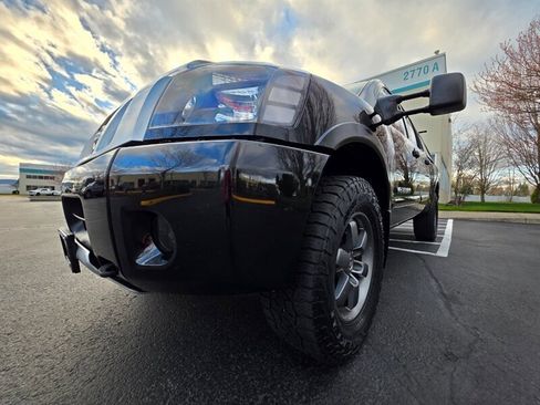 Used 2014 Nissan Titan PRO-4X image 9
