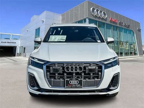 Used 2025 Audi Q7 3.0T Premium Plus w/ Premium Plus Package AWD/4WD image 2