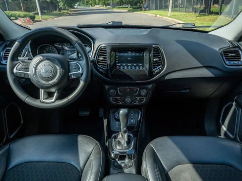 Used 2021 Jeep Compass Latitude AWD/4WD image 17