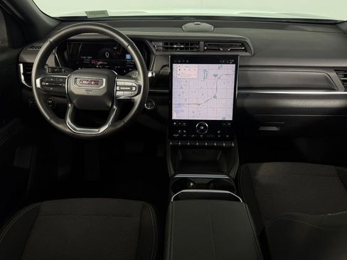 Used 2025 GMC Terrain Elevation image 13