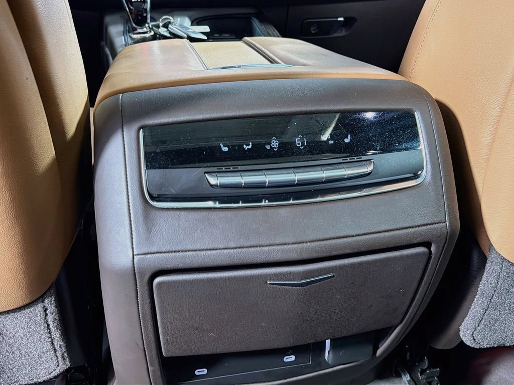 Used 2021 Cadillac Escalade Sport w/ Driver Assist Tech Package AWD/4WD image 28