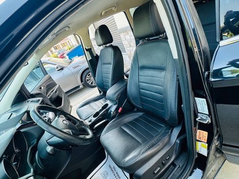 Used 2014 Ford Escape Titanium w/ Equipment Group 401A FWD image 15
