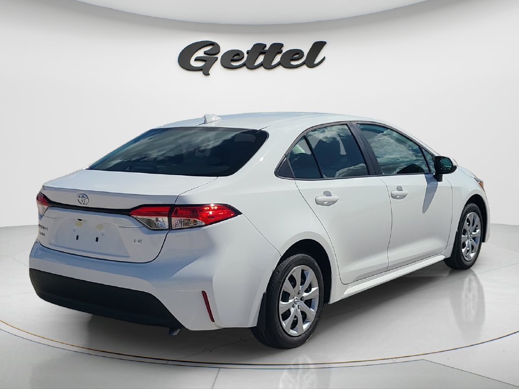 New 2027 Toyota Corolla LE FWD image 5