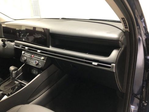 New 2026 Hyundai Tucson SE image 13