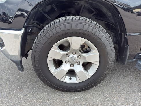 Used 2022 RAM 1500 Big Horn AWD/4WD image 11