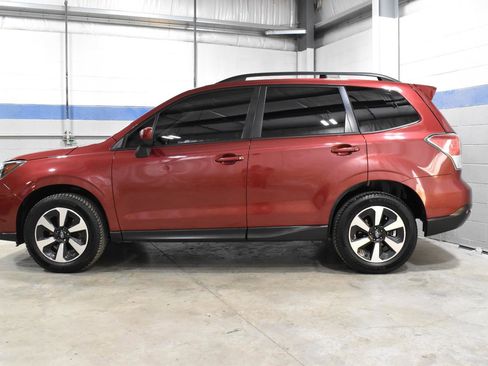 Used 2017 Subaru Forester 2.5i Premium image 23