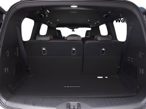 New 2026 Nissan Armada SL image 10