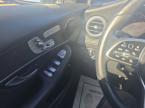 Used 2021 Mercedes-Benz GLC 300 4MATIC w/ Premium Package image 14