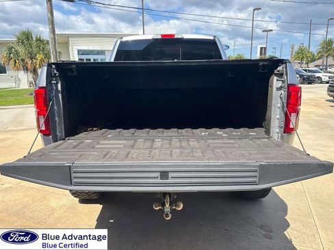 Used 2020 Ford F150 Lariat w/ Equipment Group 502A Luxury AWD/4WD image 11