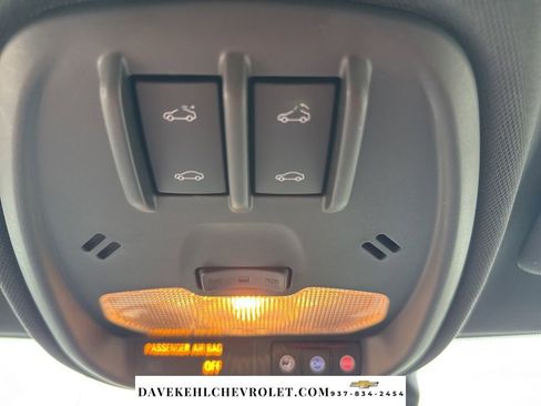 Used 2025 Chevrolet Trax RS w/ Sunroof Package image 11