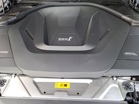 New 2025 BMW i4 eDrive40 w/ Premium Package image 32