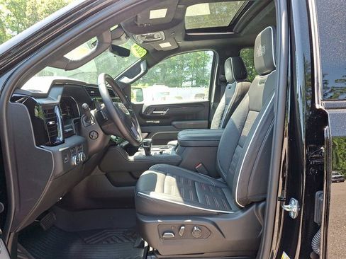 Used 2024 GMC Sierra 1500 AT4X w/ AT4X AEV Edition AWD/4WD image 3