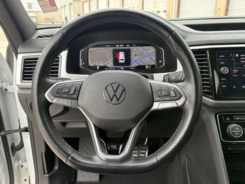 Used 2022 Volkswagen Atlas Cross Sport SEL R-Line AWD/4WD image 15