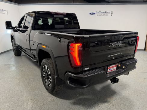 Used 2024 GMC Sierra 2500 Denali Ultimate image 35