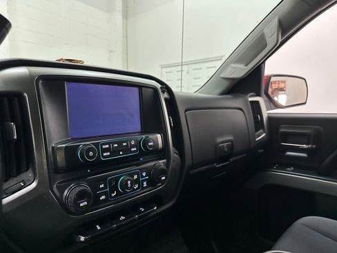 Used 2018 Chevrolet Silverado 1500 LT w/ All Star Edition AWD/4WD image 29