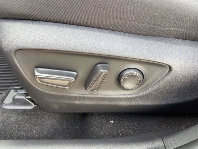 Used 2025 Toyota RAV4 XLE w/ Convenience Package FWD image 23