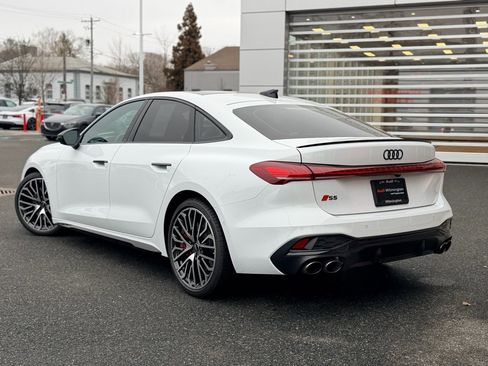 Used 2025 Audi S5 Premium Plus image 4