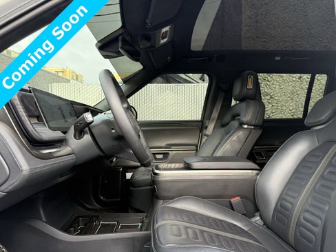 Used 2023 Rivian R1S Adventure image 7