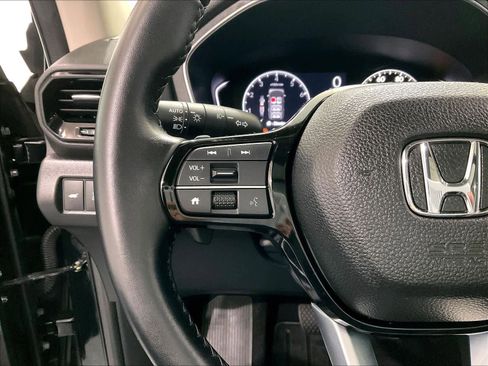 Used 2023 Honda Pilot Touring image 24