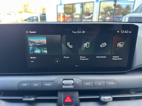 New 2025 Kia K4 LXS image 31