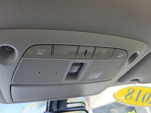 Used 2018 Nissan Maxima Platinum FWD image 20