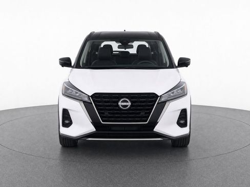 Used 2023 Nissan Kicks SR FWD image 5