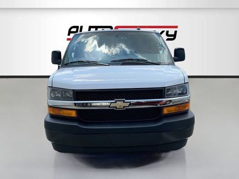 Used 2025 Chevrolet Express 2500 Extended w/ Driver Convenience Package RWD image 2