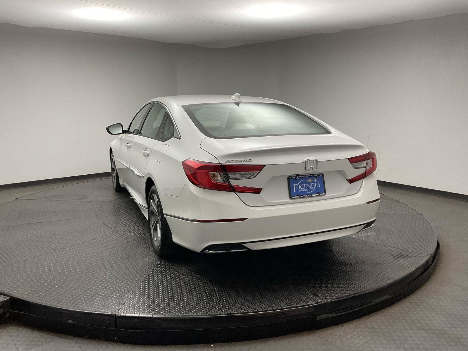 Used 2018 Honda Accord EX-L image 5