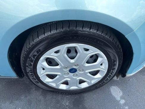 Used 2012 Ford Focus SE FWD image 12