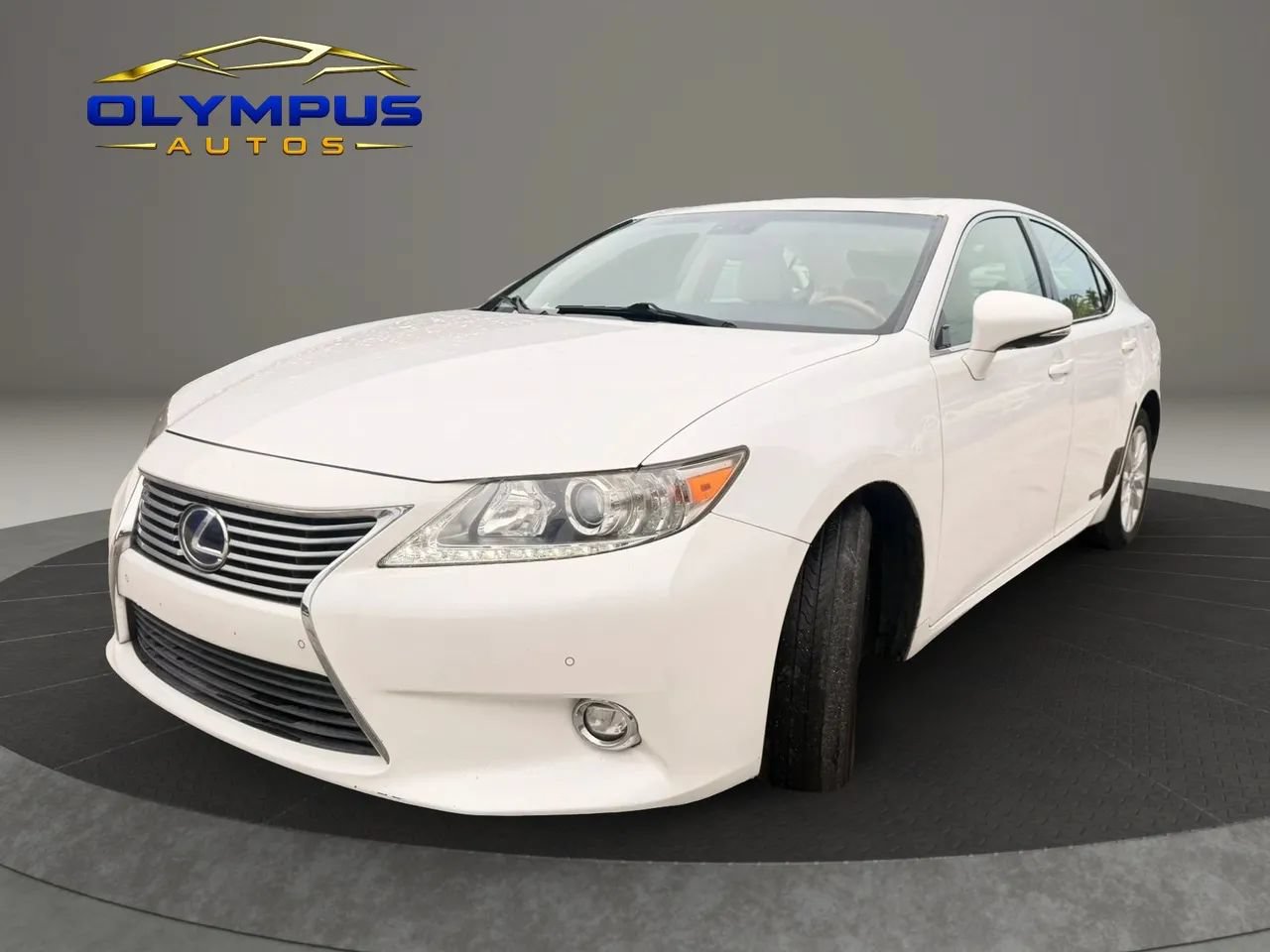 Used 2015 Lexus ES 300h w/ Navigation System Package FWD image 1