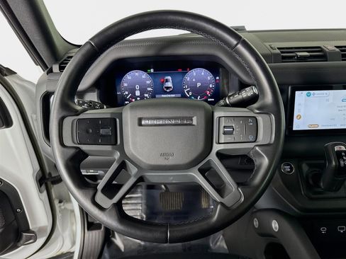 Used 2024 Land Rover Defender 110 X-Dynamic SE image 13