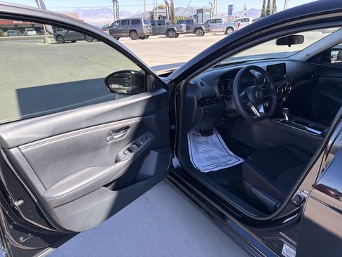 Used 2023 Nissan Sentra SV image 12