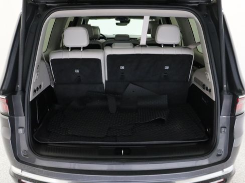 Used 2022 Jeep Wagoneer Series III w/ Premium Group I RWD image 36