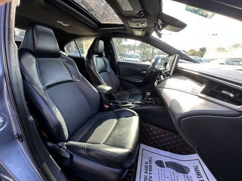 Used 2021 Toyota Corolla XSE image 23