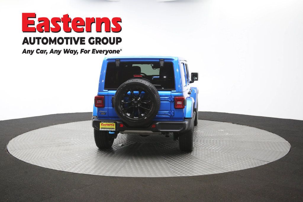 Used 2024 Jeep Wrangler Unlimited Sahara w/ Technology Group AWD/4WD image 42