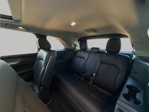 Used 2024 MAZDA CX-90 3.3 Turbo w/ Premium Package image 28