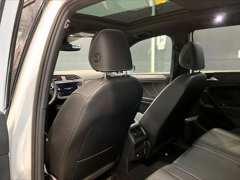 Used 2023 Volkswagen Tiguan SE R-Line AWD/4WD image 21