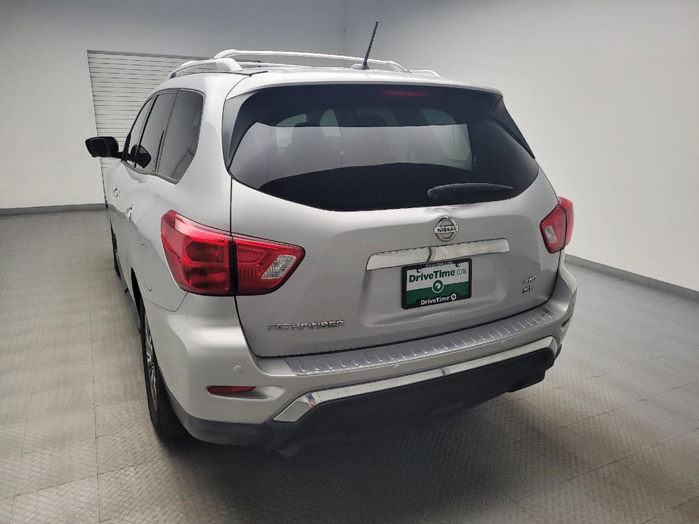 Used 2017 Nissan Pathfinder SL AWD/4WD image 6