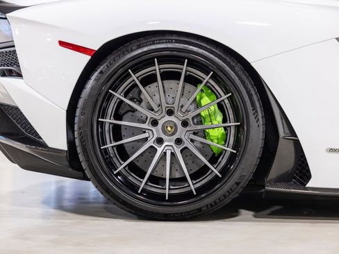 Used 2019 Lamborghini Aventador S image 30