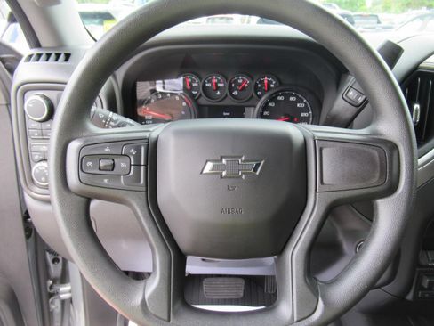 Used 2024 Chevrolet Silverado 1500 Custom Trail Boss AWD/4WD image 24