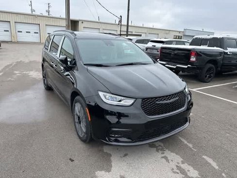 New 2026 Chrysler Pacifica Select image 22
