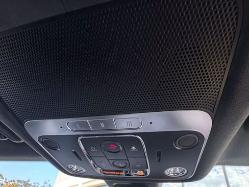 Used 2024 Bentley Continental GT Azure image 33