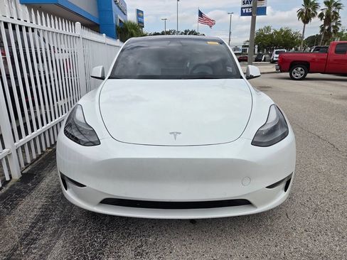 Used 2022 Tesla Model Y Performance AWD/4WD image 2