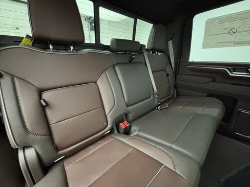 New 2025 GMC Sierra 2500 Denali w/ Denali Reserve Package image 42