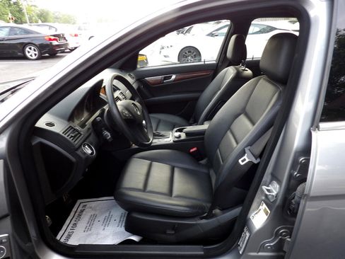 Used 2011 Mercedes-Benz C 300 4MATIC Sedan image 13