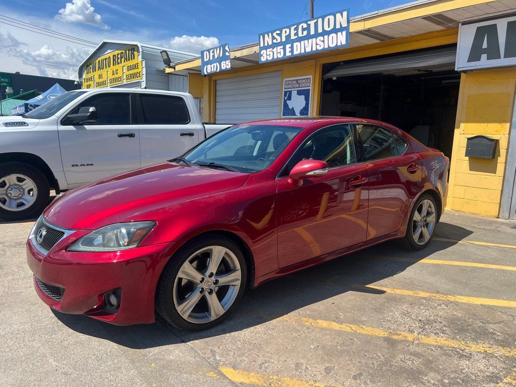 Used 2011 Lexus IS 250 w/ Premium Pkg Value Edition RWD image 3