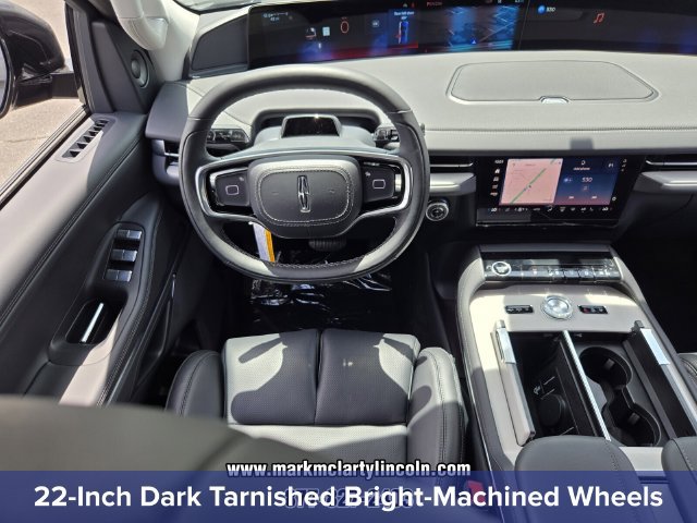 New 2027 Lincoln Navigator Premiere RWD image 13