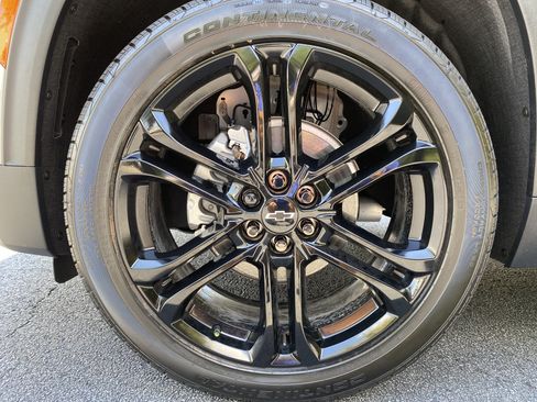 Used 2026 Chevrolet Traverse LT FWD image 42