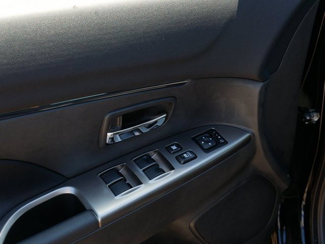 Used 2025 Mitsubishi Outlander Sport SE AWD/4WD image 15