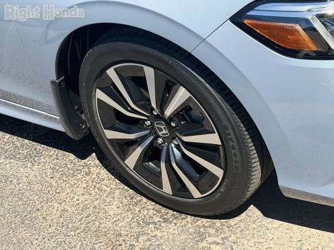 Used 2024 Honda Civic EX image 7